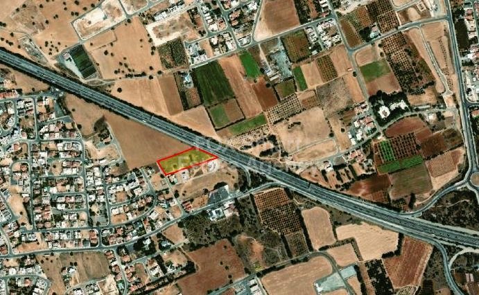 Land in Kato Polemidia - view 1