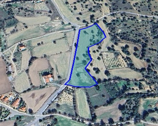 House in Anogyra - view 1