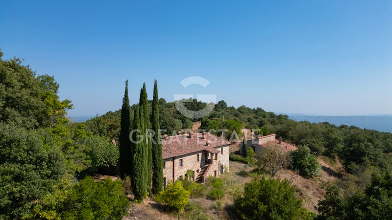 House in San Casciano dei Bagni - view 1