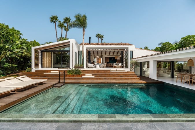 House in Marbella Del Este - view 1