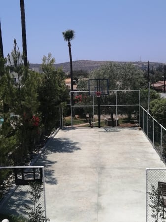 House in Kato Pyrgos - view 1