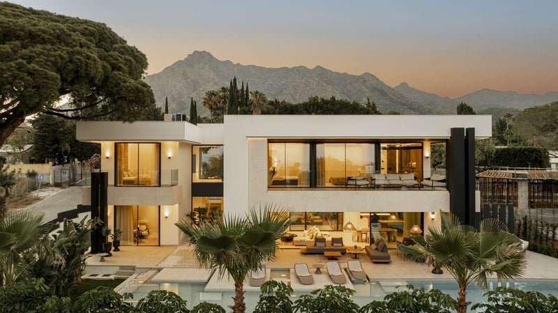 House in Marbella Del Este - view 1