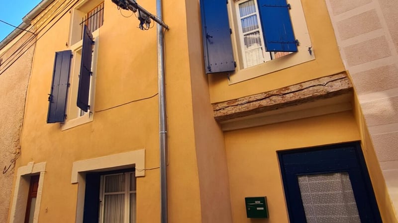 House in Creissan - view 1