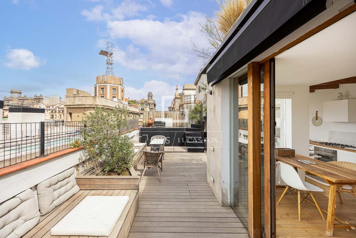 Apartment in Barcelona - Image 2