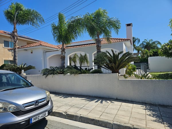 House in Erimi - view 1