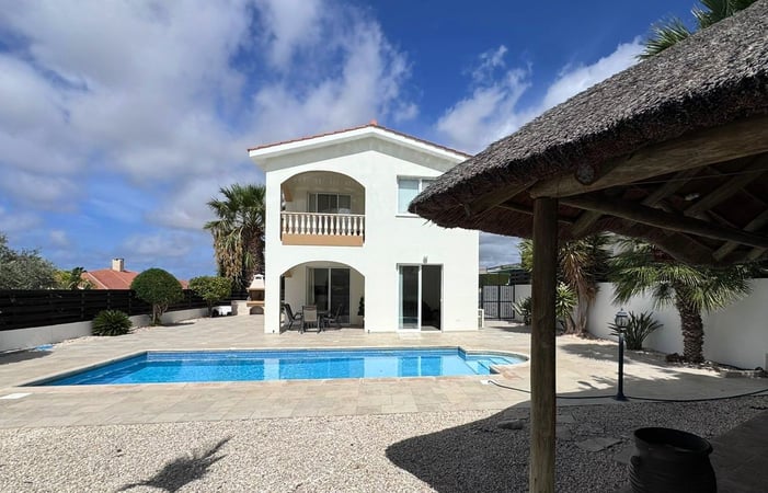 House in Tala - view 1