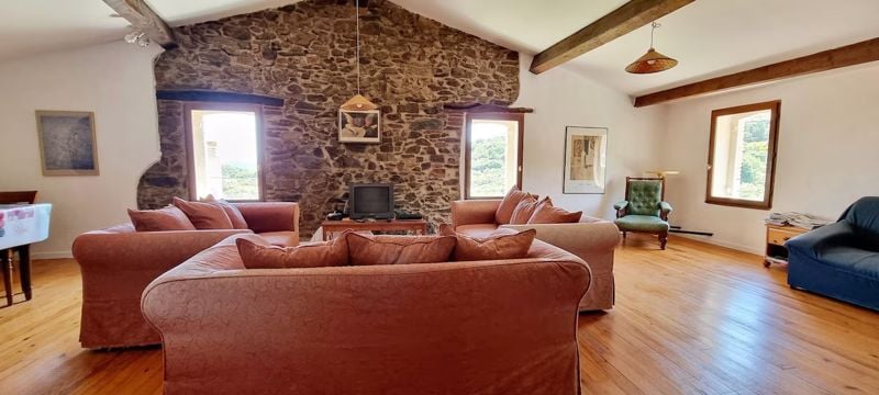 House in Caixas - Image 2