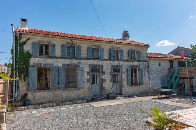 House in Aigre - view 1