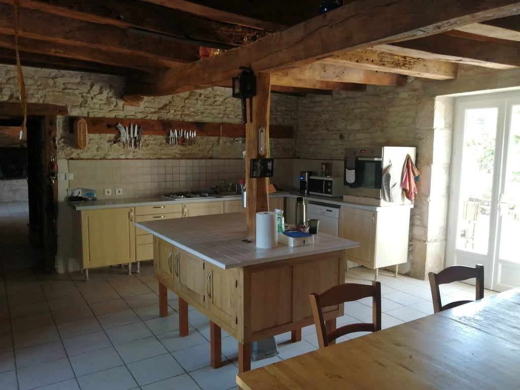 House in Saint-Martin-l'Ars - Image 3