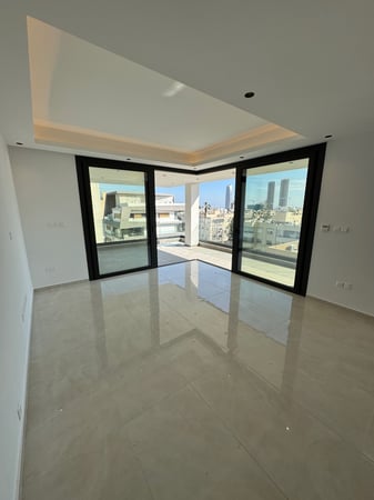 House in Agios Nikolaos - view 1