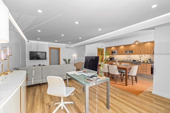 Apartment in Ferragudo - view 1