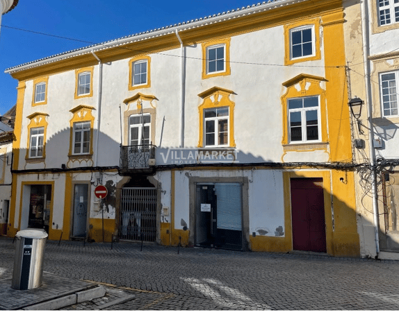 House in Portalegre - view 1