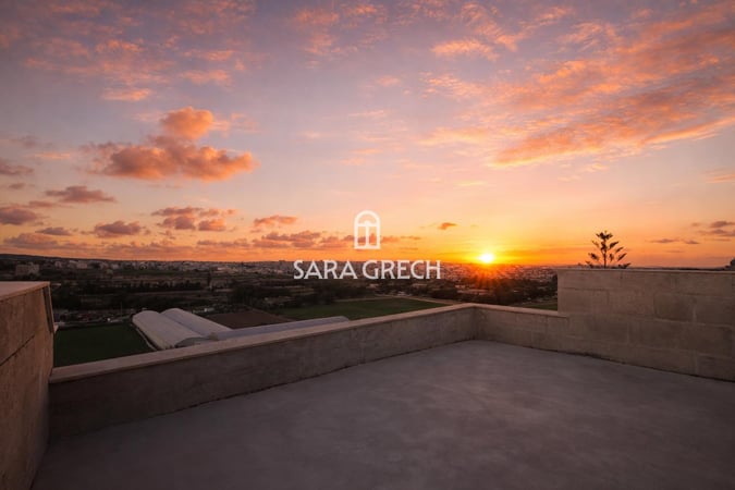 Penthouse in Is-Siggiewi - view 1