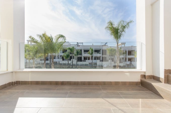 Villa in La Zenia - view 1