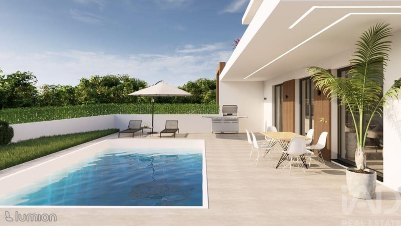 House in Almancil - view 1