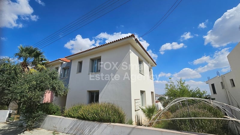 House in Agia Varvara Lefkosias - view 1
