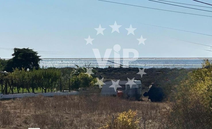 Land in Canhestros - view 1