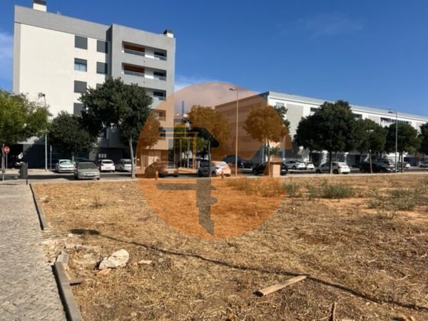 Land in Loule - view 1
