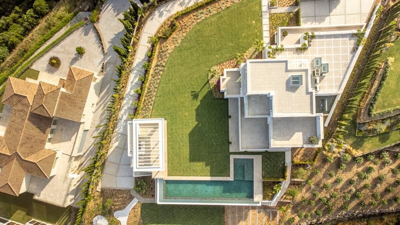 Villa in Sotogrande - view 1