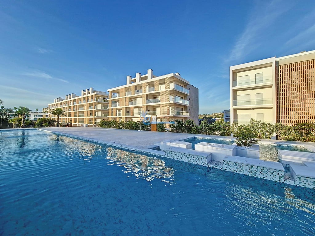 Apartment in Oura - Image 3