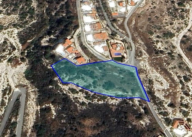 House in Pegeia - view 1