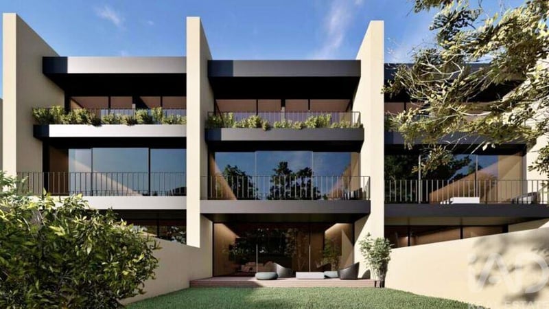 House in Costa - view 1