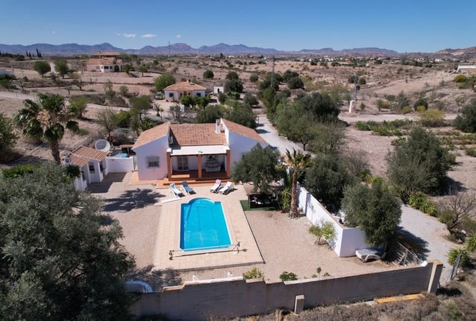 Villa in Almeria - view 1