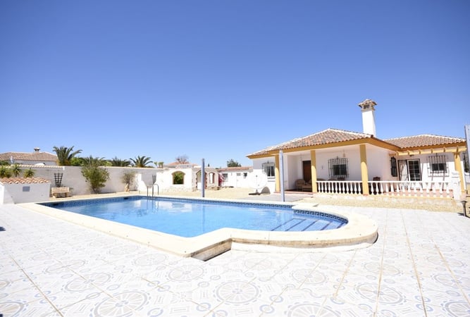 Villa in Almeria - view 1