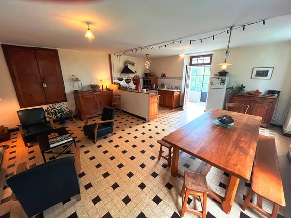 House in Salles-Lavalette - view 1