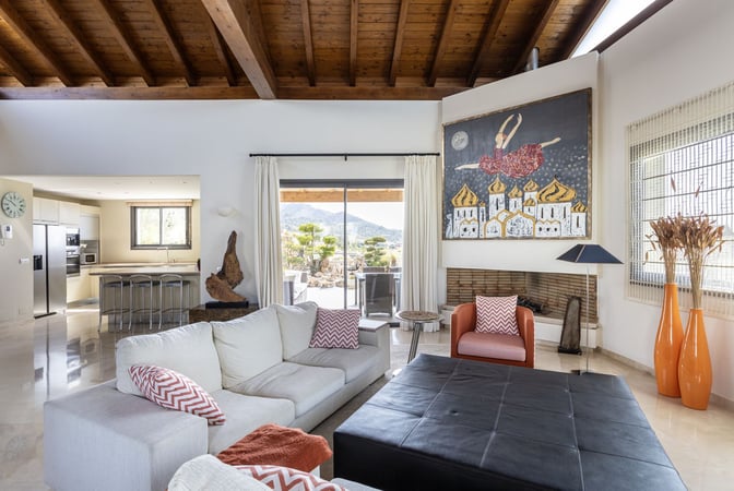 Villa in Marbella - view 1