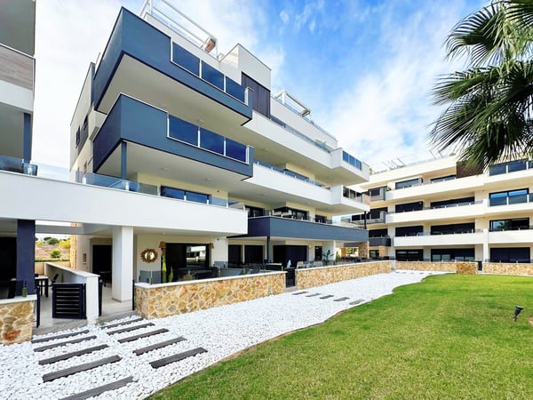 Apartment in Torrevieja - view 1