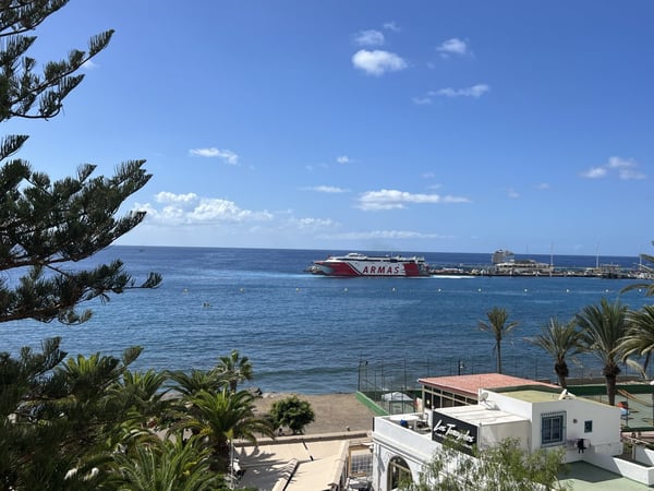 Apartment in Los Cristianos - view 1