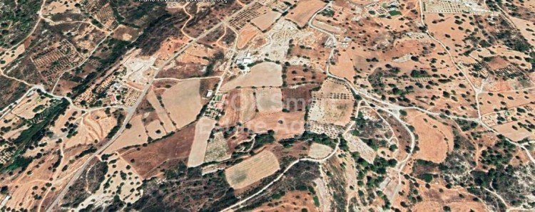 Land in Pano Kivides - view 1