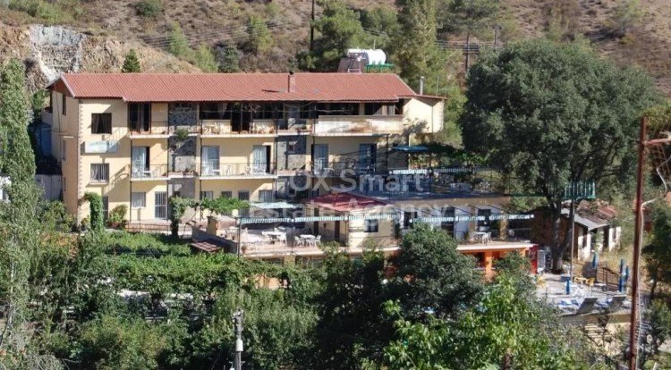 House in Kato Platres - view 1