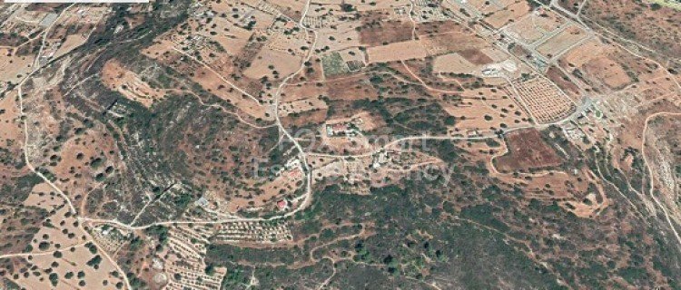 Land in Pano Kivides - view 1