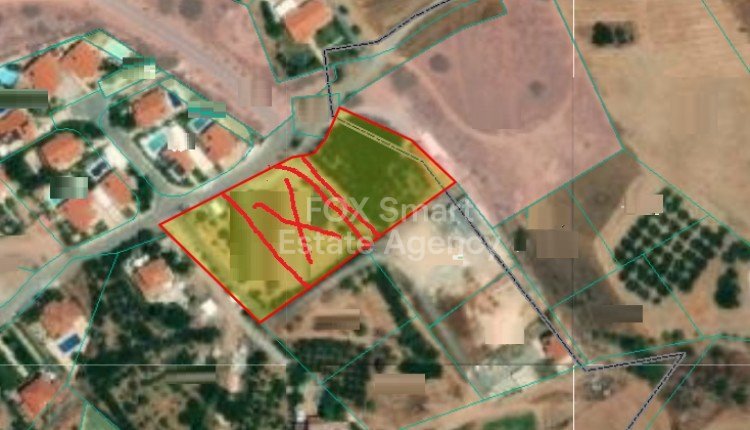 Land in Pyrgos - view 1