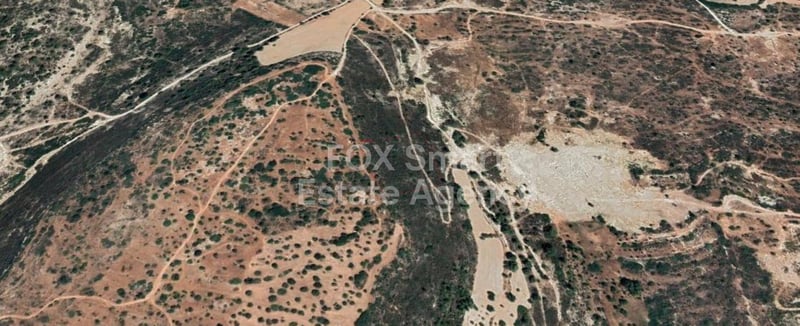 Land in Pano Kivides - view 1