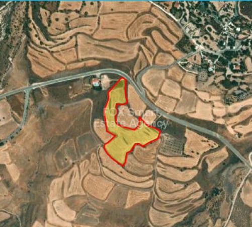 Land in Mia Milia - view 1