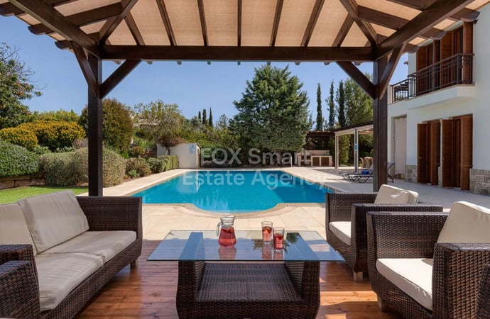 House in Kouklia - view 1