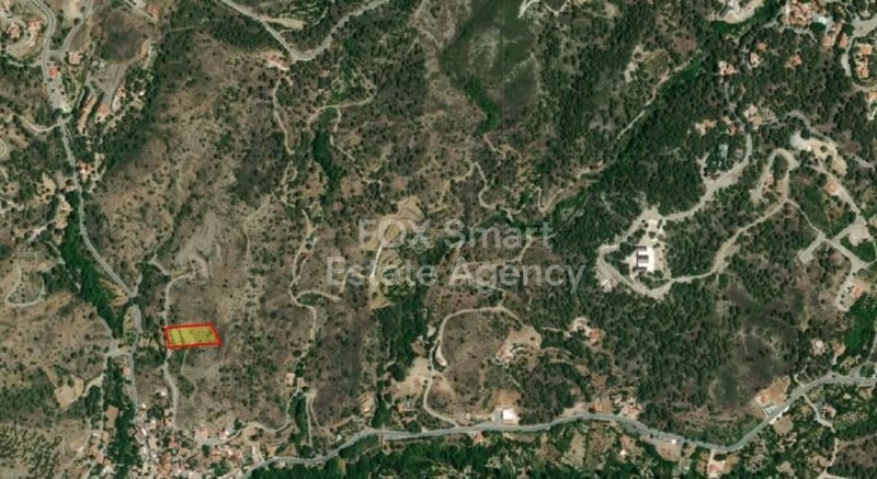 Land in Kato Platres - view 1