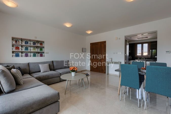 Apartment in Kouklia - view 1