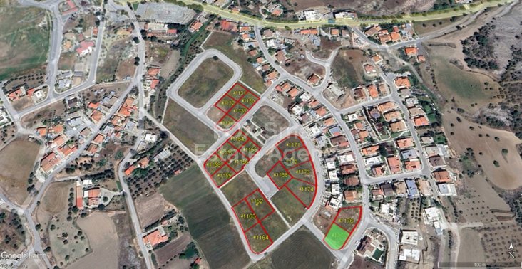 Land in Agrokipia - view 1