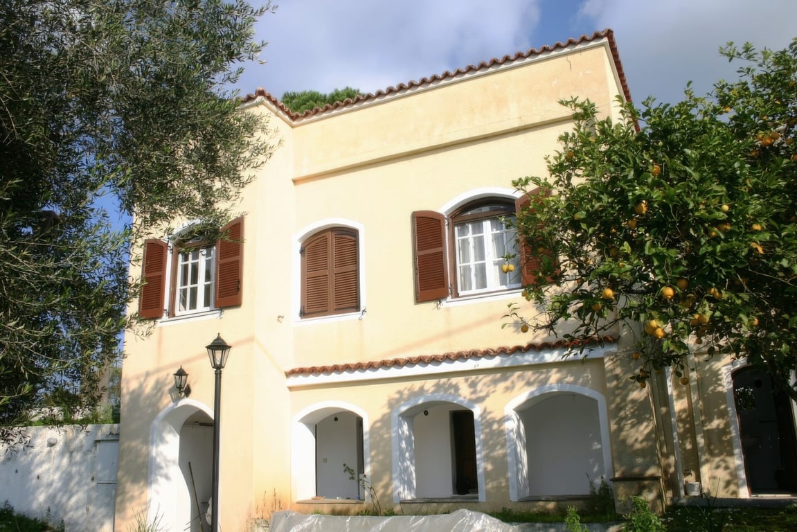 Villa in Kompitsion - Image 3