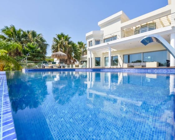 House in La Fustera - view 1