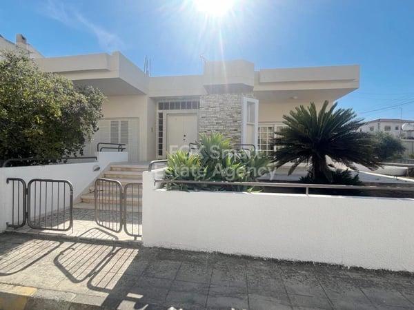 House in Agios Dometios - view 1