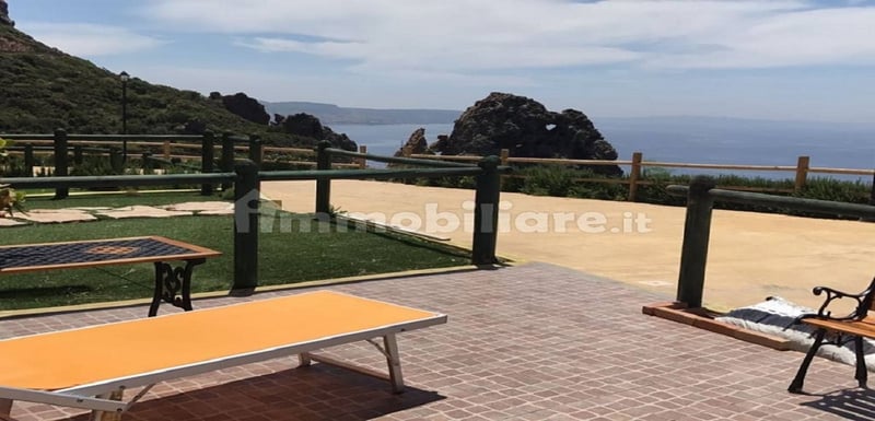 Villa in Iglesias - view 1