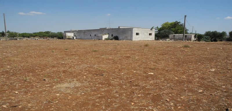 Villa in Bari - view 1