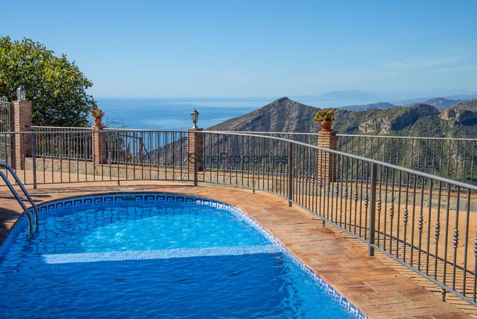 House in Rio-Miel - view 1