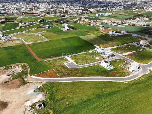 Land in Lakatamia - view 1