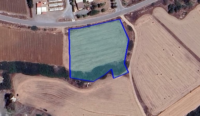 House in Maroni - view 1